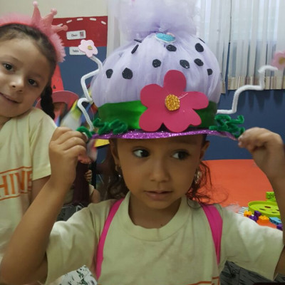 Crazy Hat Activity (Kinder)